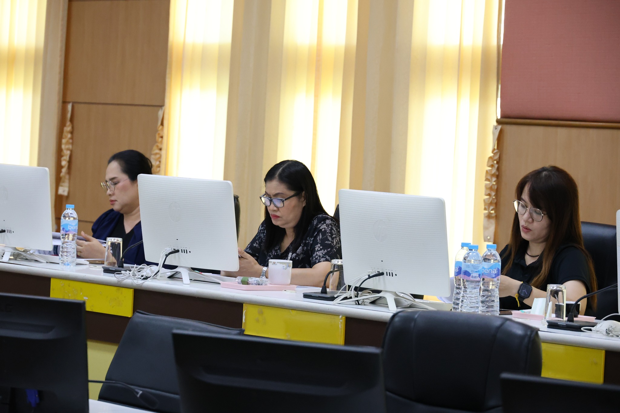 สำนักงานอธิการบดี ม.นครพนม ประชุมเตรียมความพร้อมรับการประเมินคุณภาพการศึกษาภายใน ประจำปี 2568