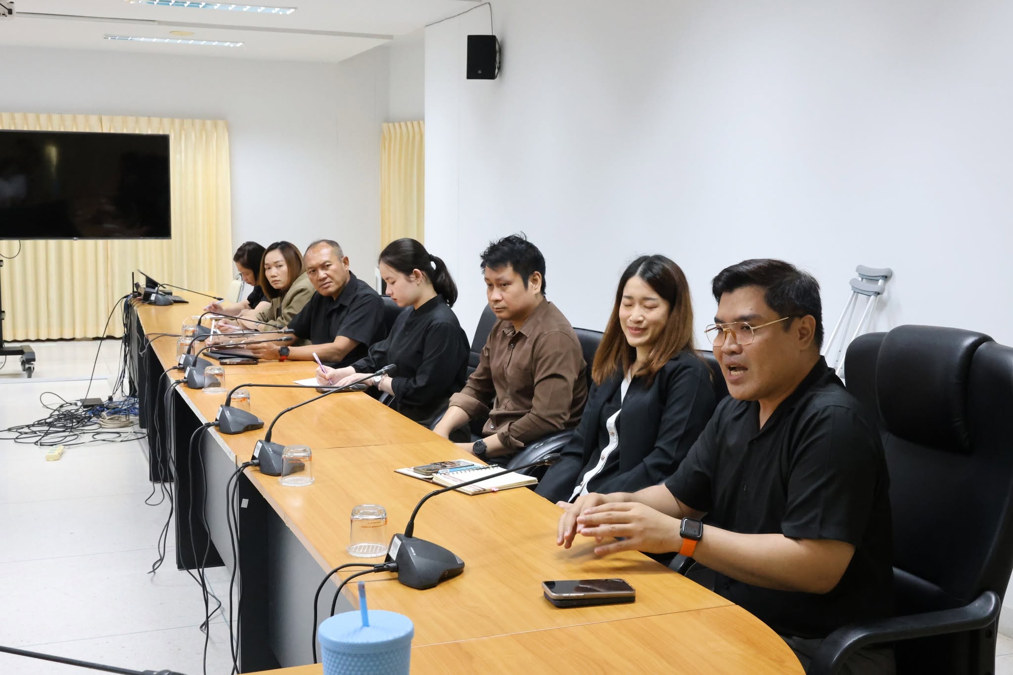 ประชุมคณะกรรมการเปิดตรวจ สำนักงานอธิการบดี ม.นครพนม