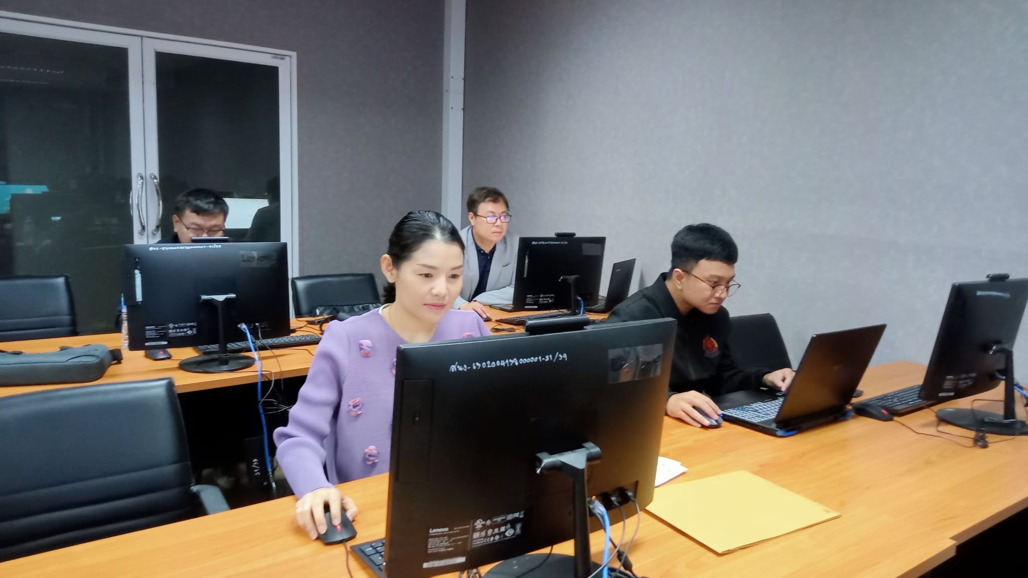 ประชุมวิพากษ์รายงานประเมินตนเอง (SAR) สำนักงานอธิการบดี มหาวิทยาลัยนครพนม ประจำปีการศึกษา 2568